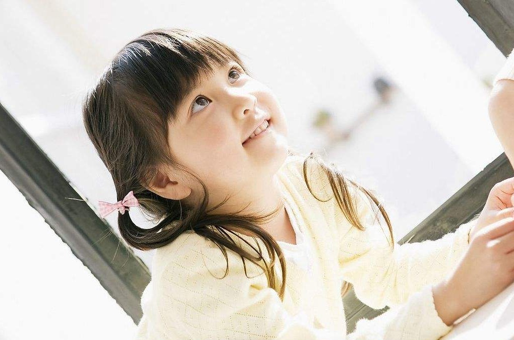 小孩出国要办什么证件？需要准备什么材料？